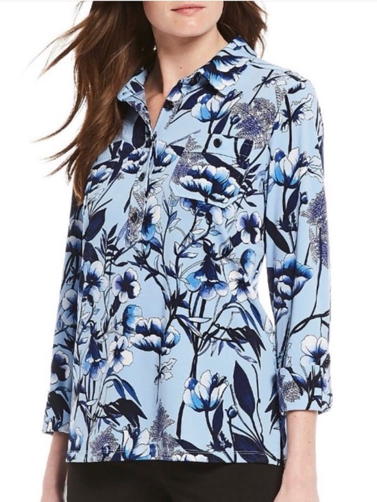 Karl Lagerfeld Tops - Karl Lagerfeld Woman’s Blue Floral Button-Front Blouse, Size Med, EUC